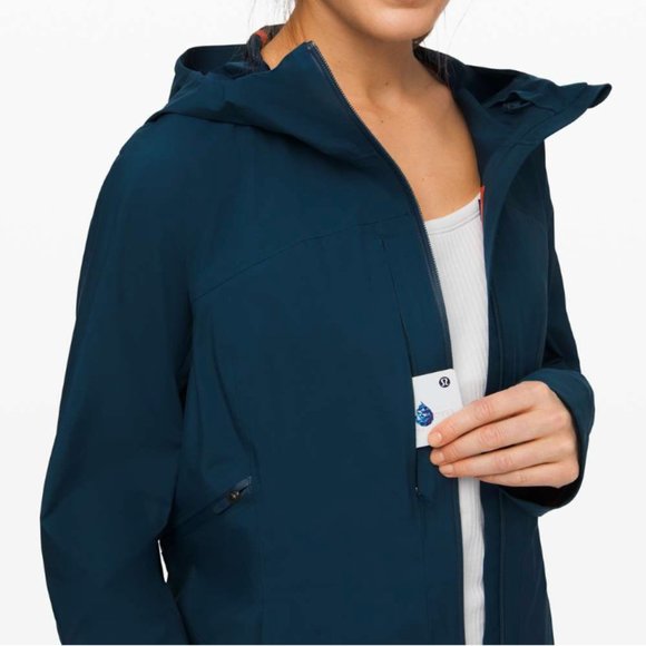 Lululemon Lululemon Break a Trail Jacket Night Diver NWT - Picture 4 of 8